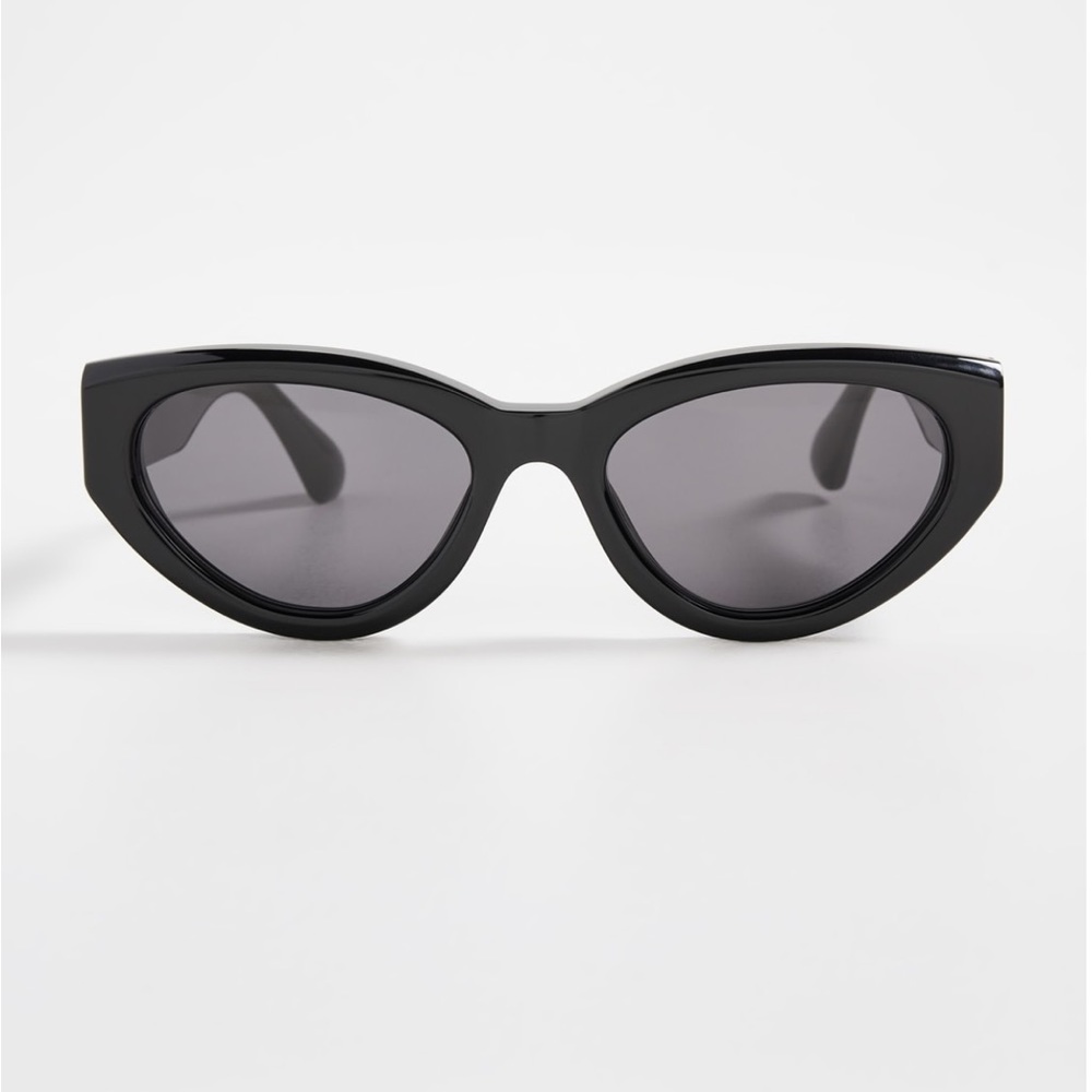 Chimi 06 Black Cat-Eye Sunglasses